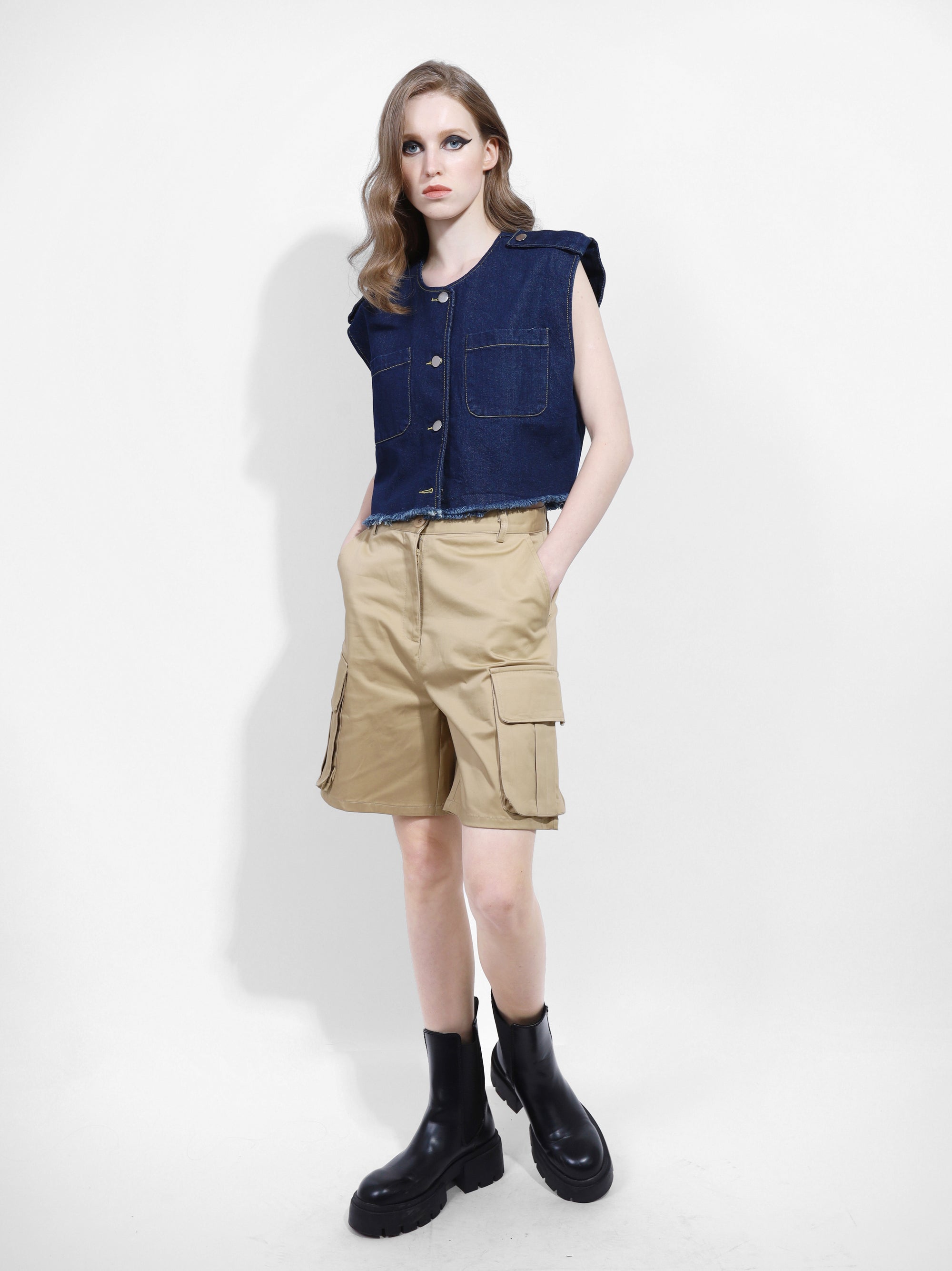 RAW HEM DENIM TOP