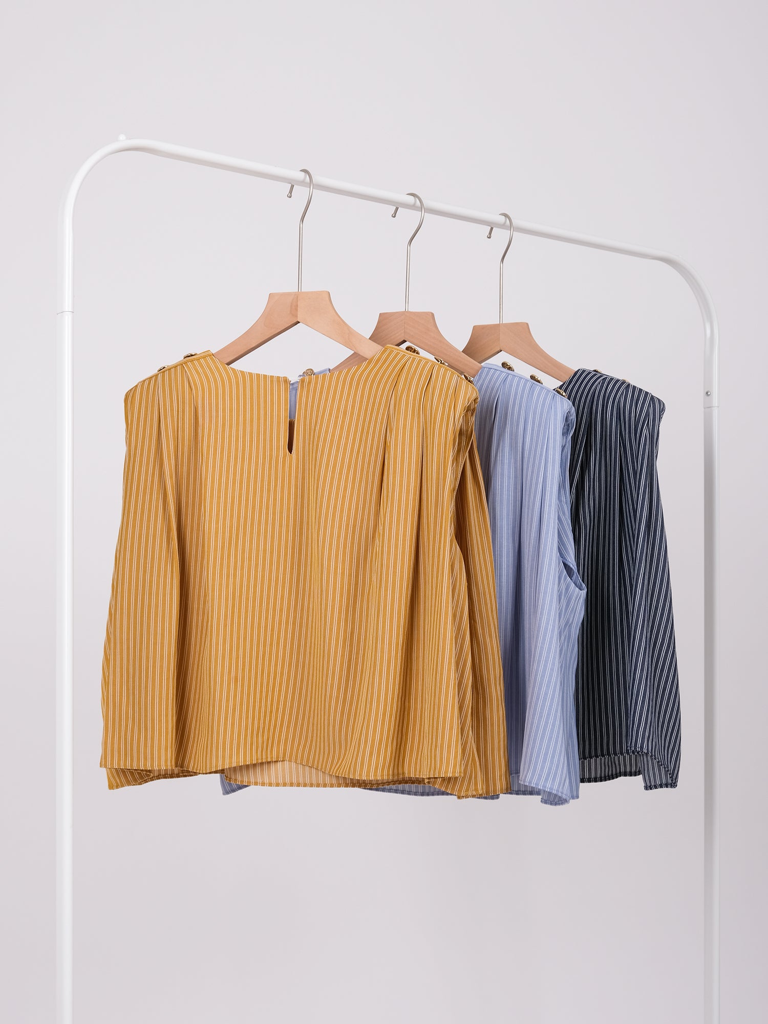 VOLUMN STRIPED TOP