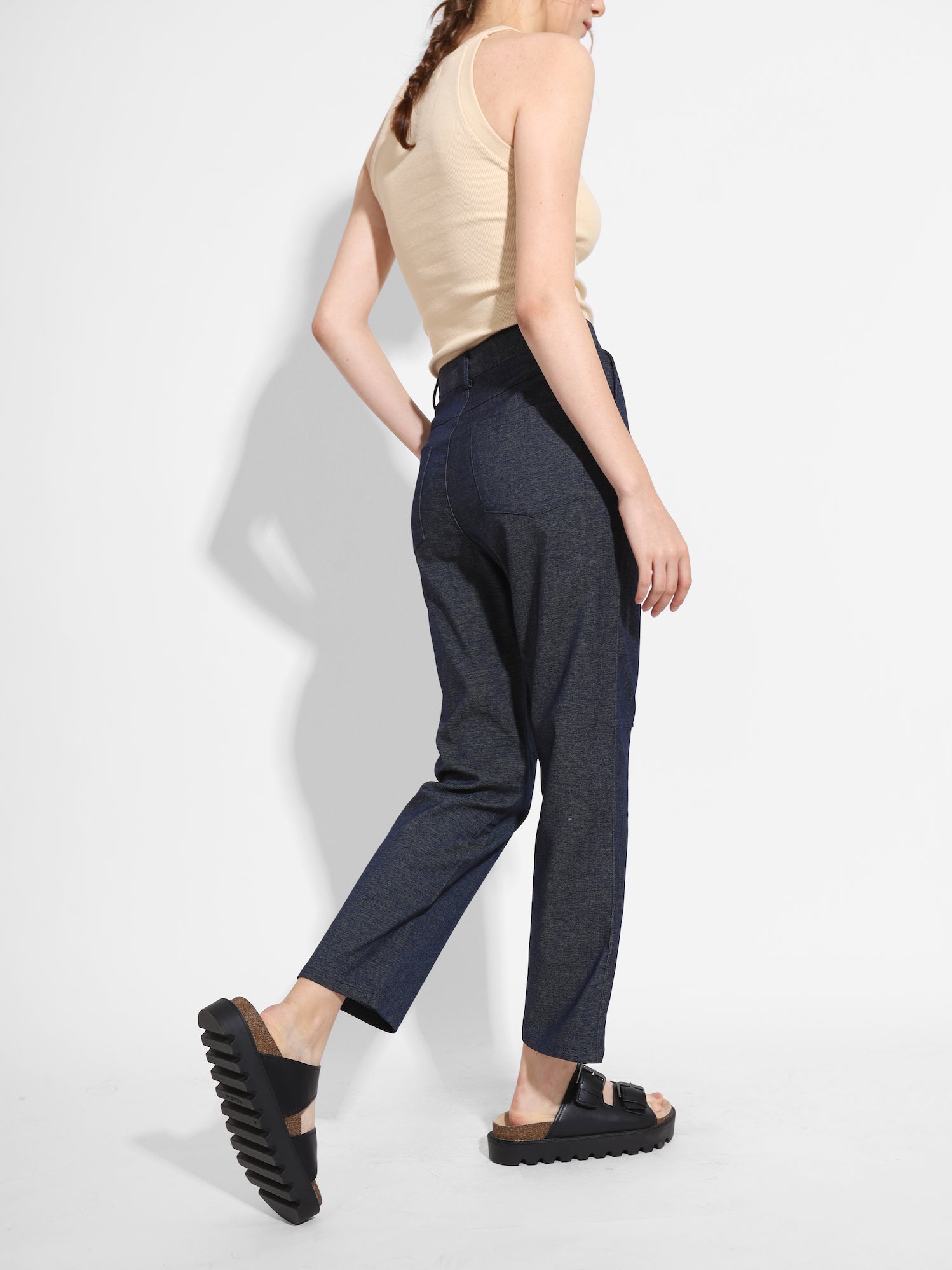 TAILORED SLIM CUT TROUSERS