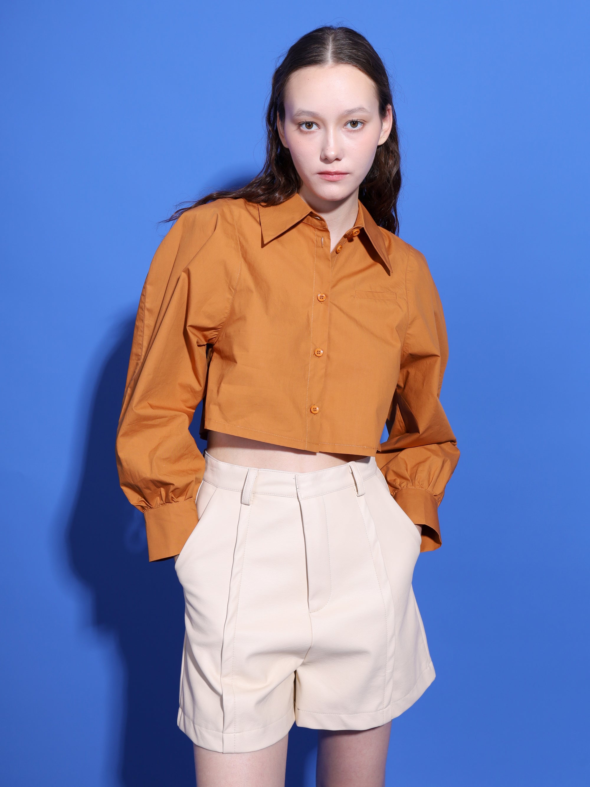 ULTIMATE CROPPED SHIRT