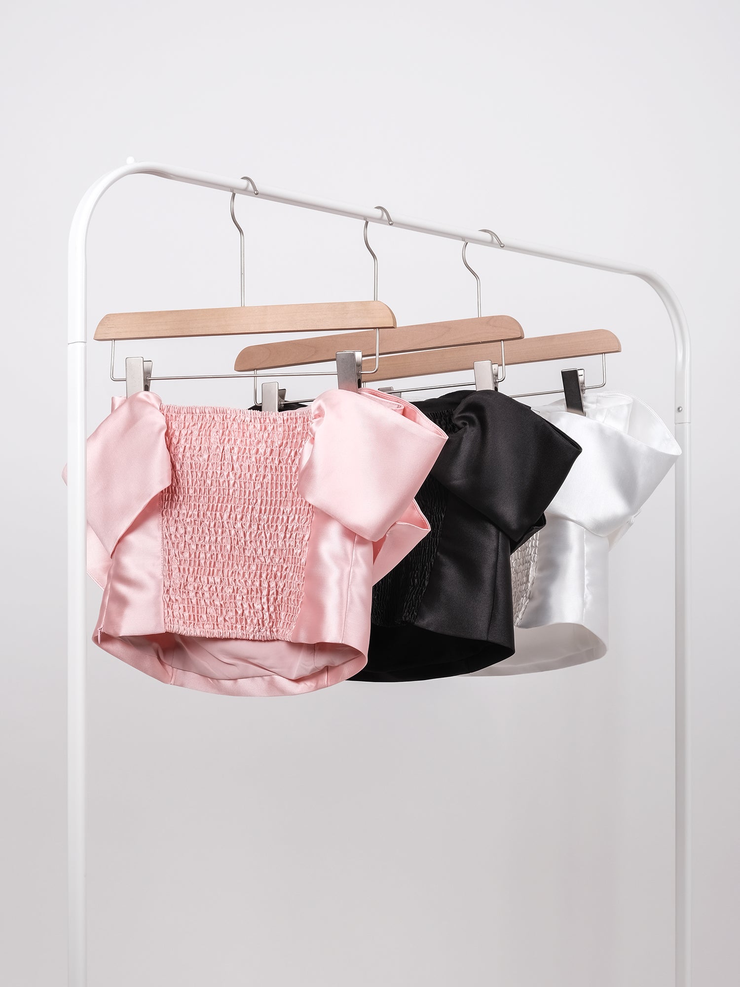 FRONT BOW OFF SHOULDER TOP