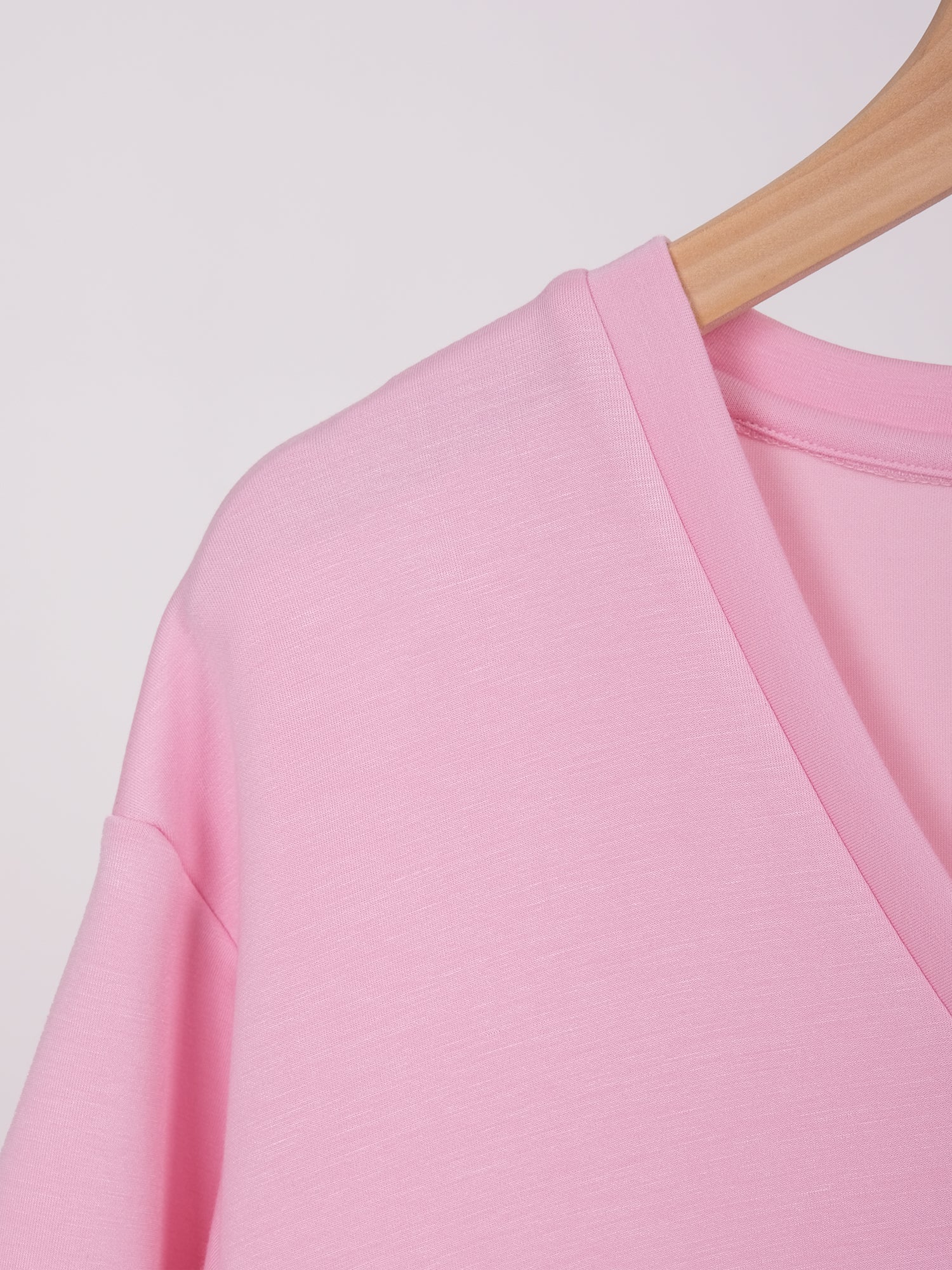 OVERSIZED FIT V NECK TEE