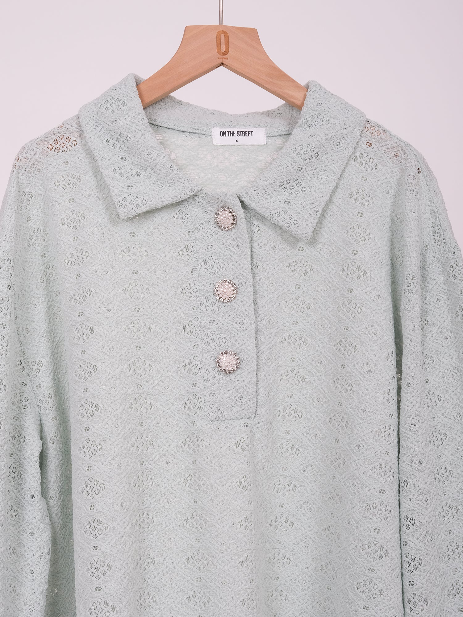FONT BUTTON GUIPURE LONG SLEEVE TOP