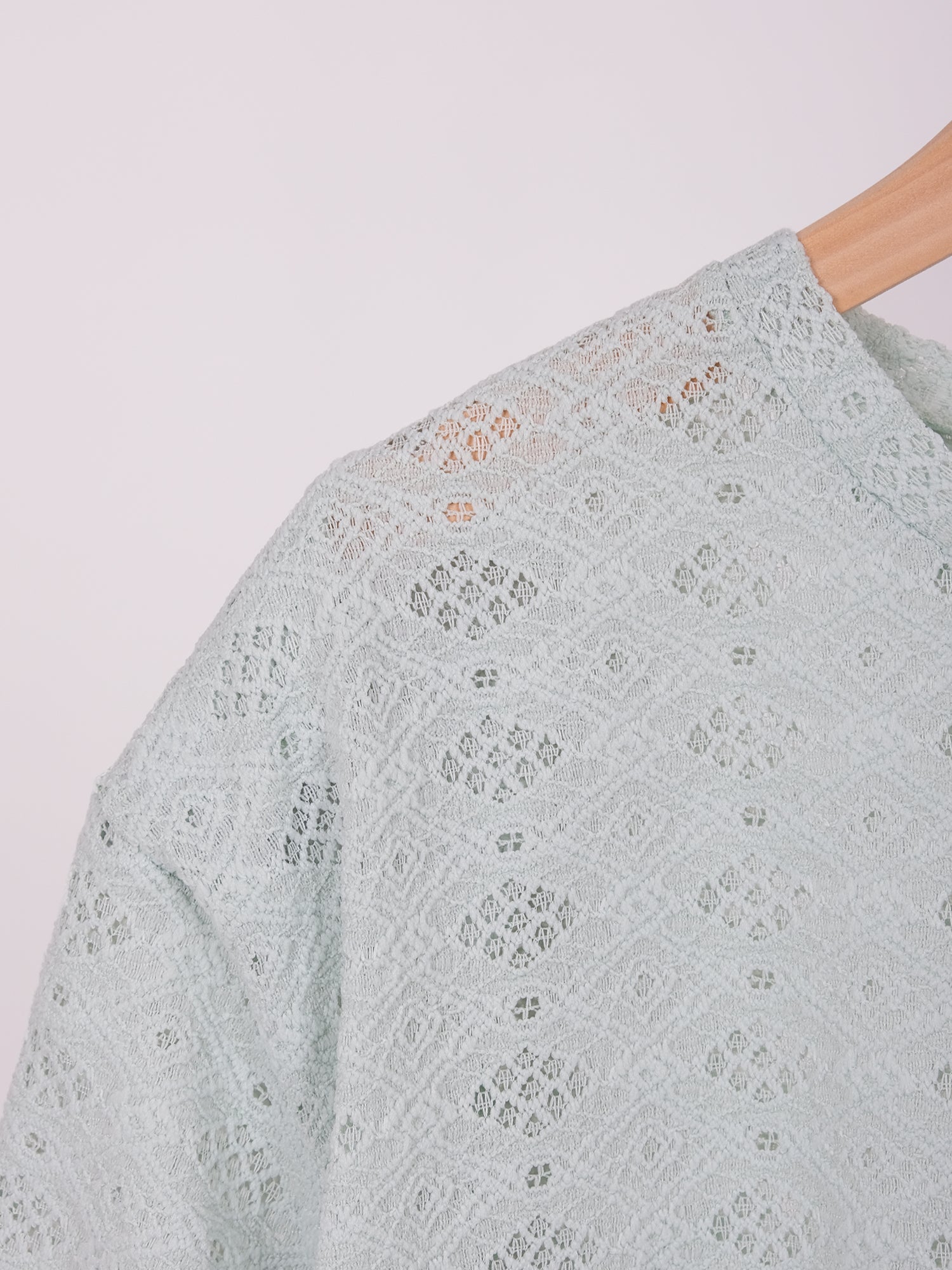 GUIPURE SHORT SLEEVE TOP