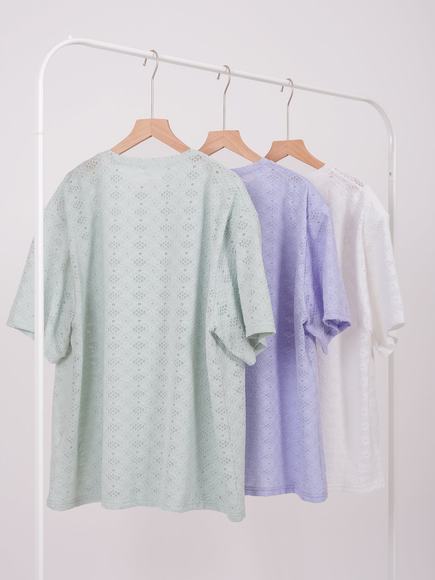 GUIPURE SHORT SLEEVE TOP
