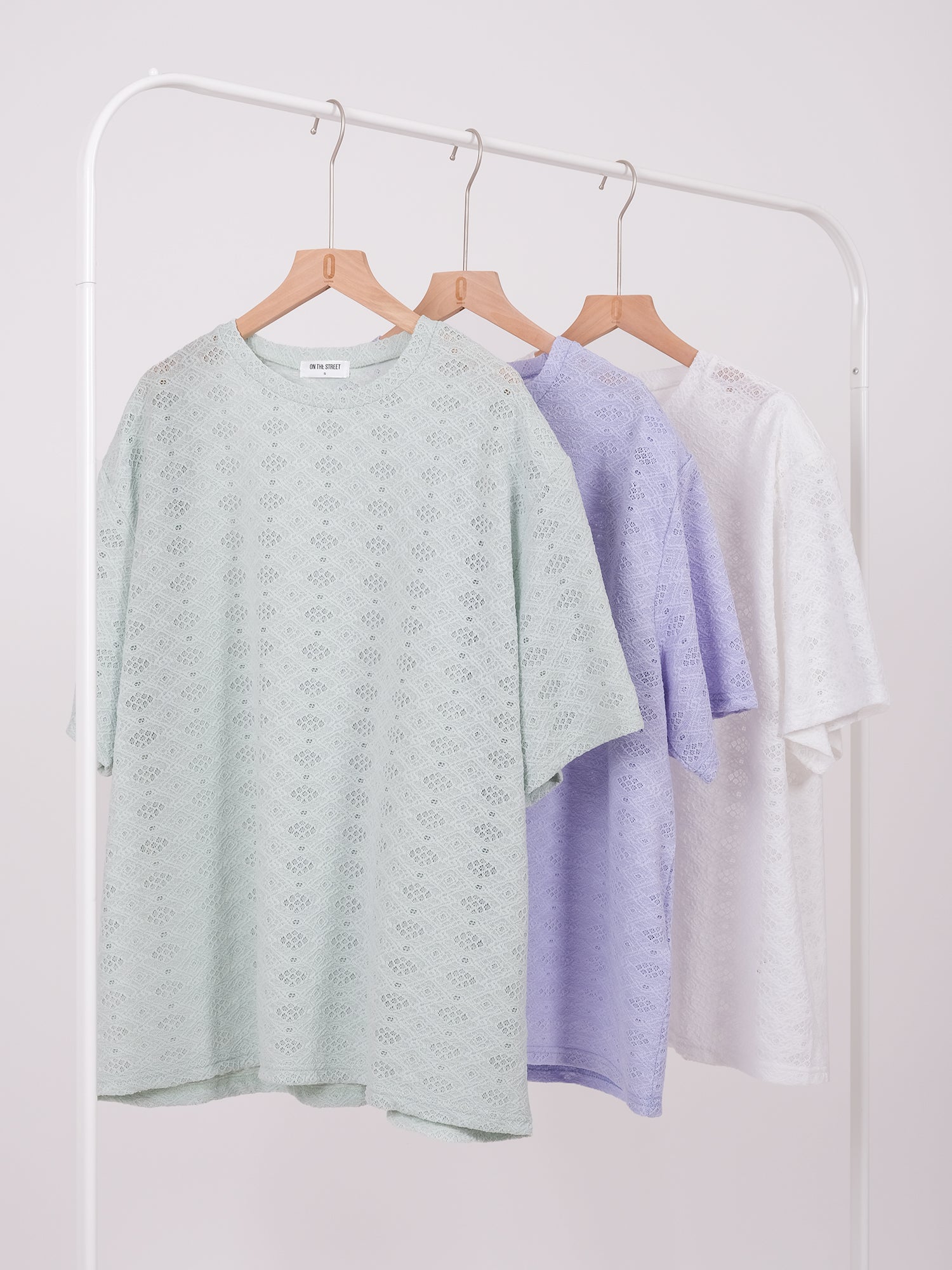GUIPURE SHORT SLEEVE TOP