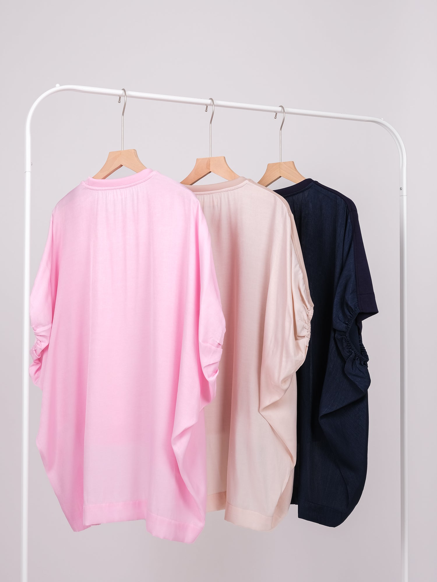 RELAXED LONG BACK TEE