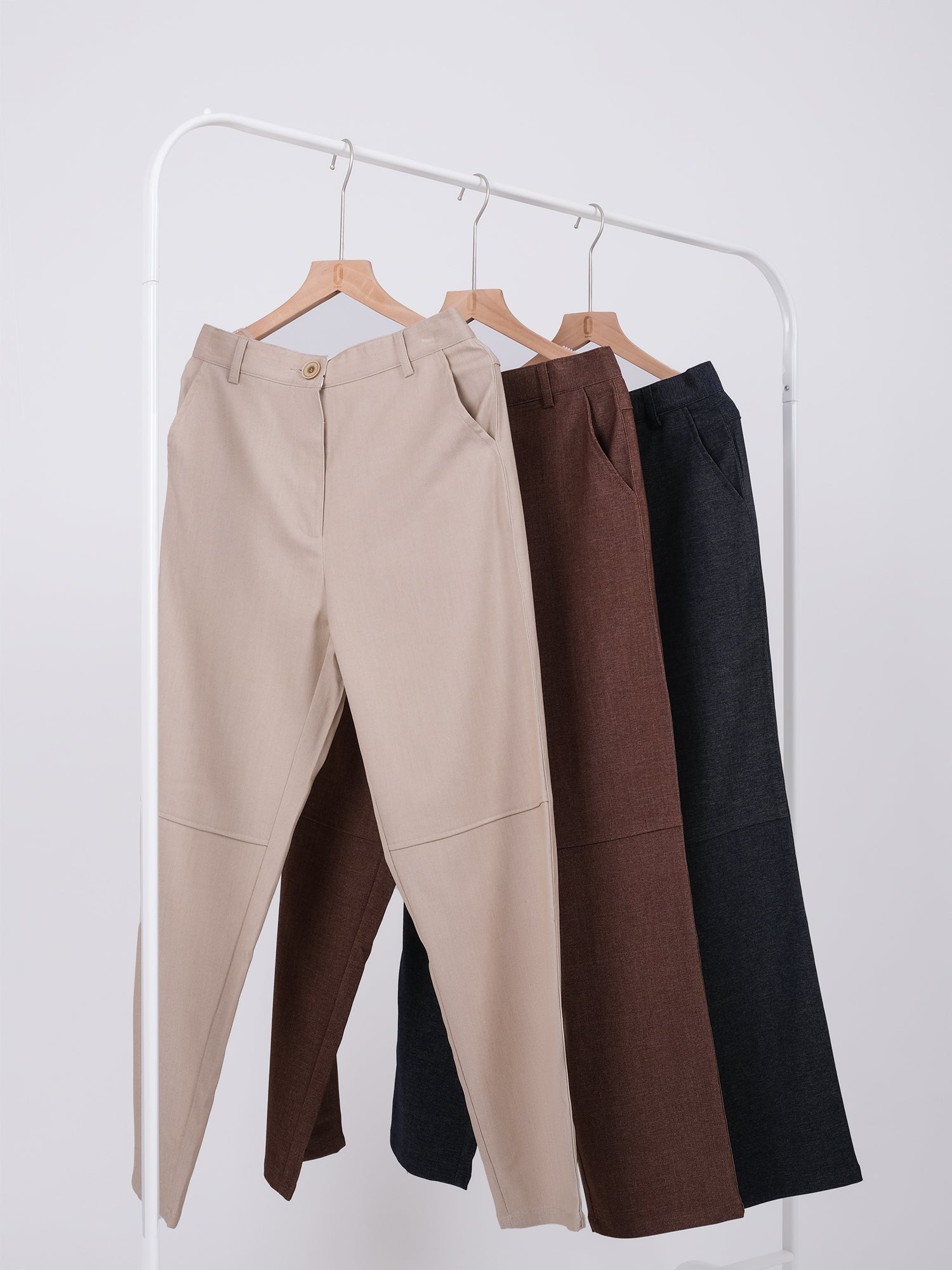 TAILORED SLIM CUT TROUSERS